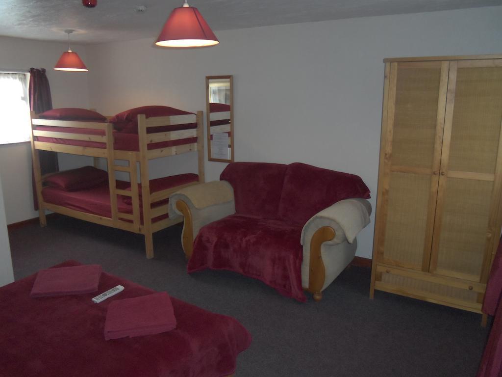 The Cross Inn Stoke-on-Trent Room photo